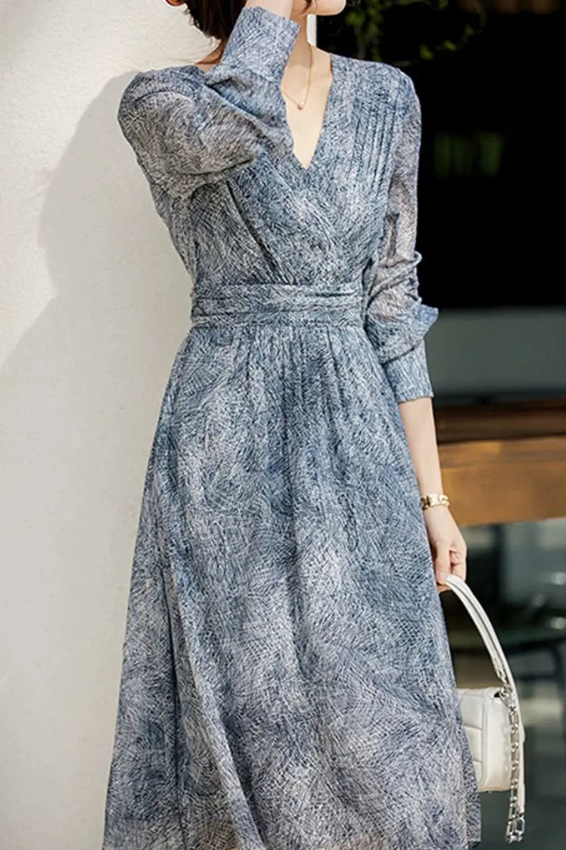 100 Mulberry Silk Blue Long-Sleeve Hand Pleated Midi Dress
