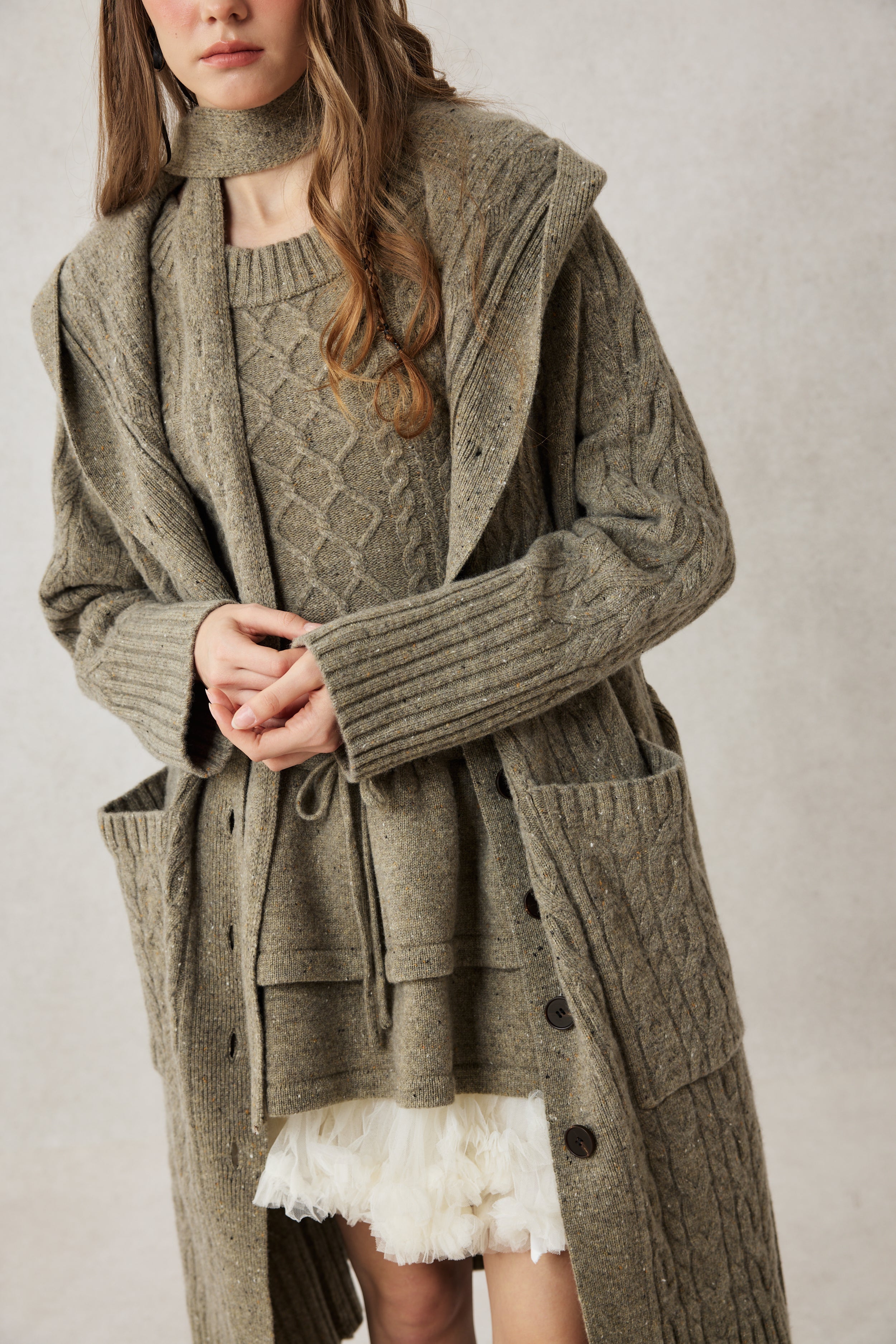 Hudson 15 | 100% wool hooded cardigan coat