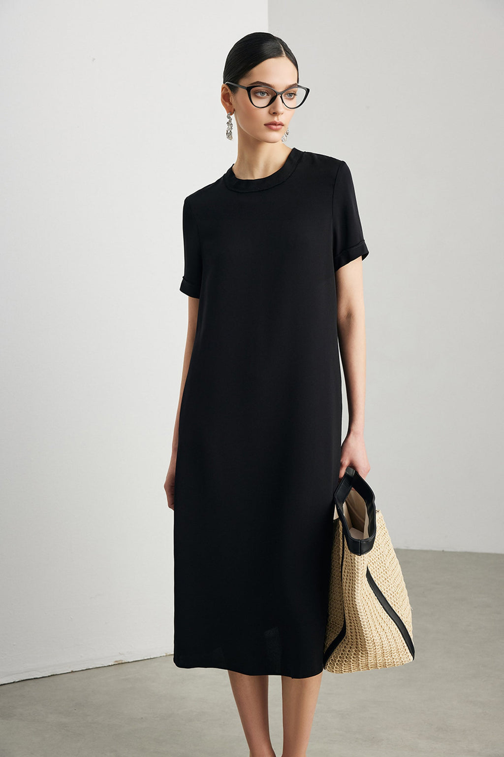 30 Momme Silk Crepe Short Sleeve Midi Dress