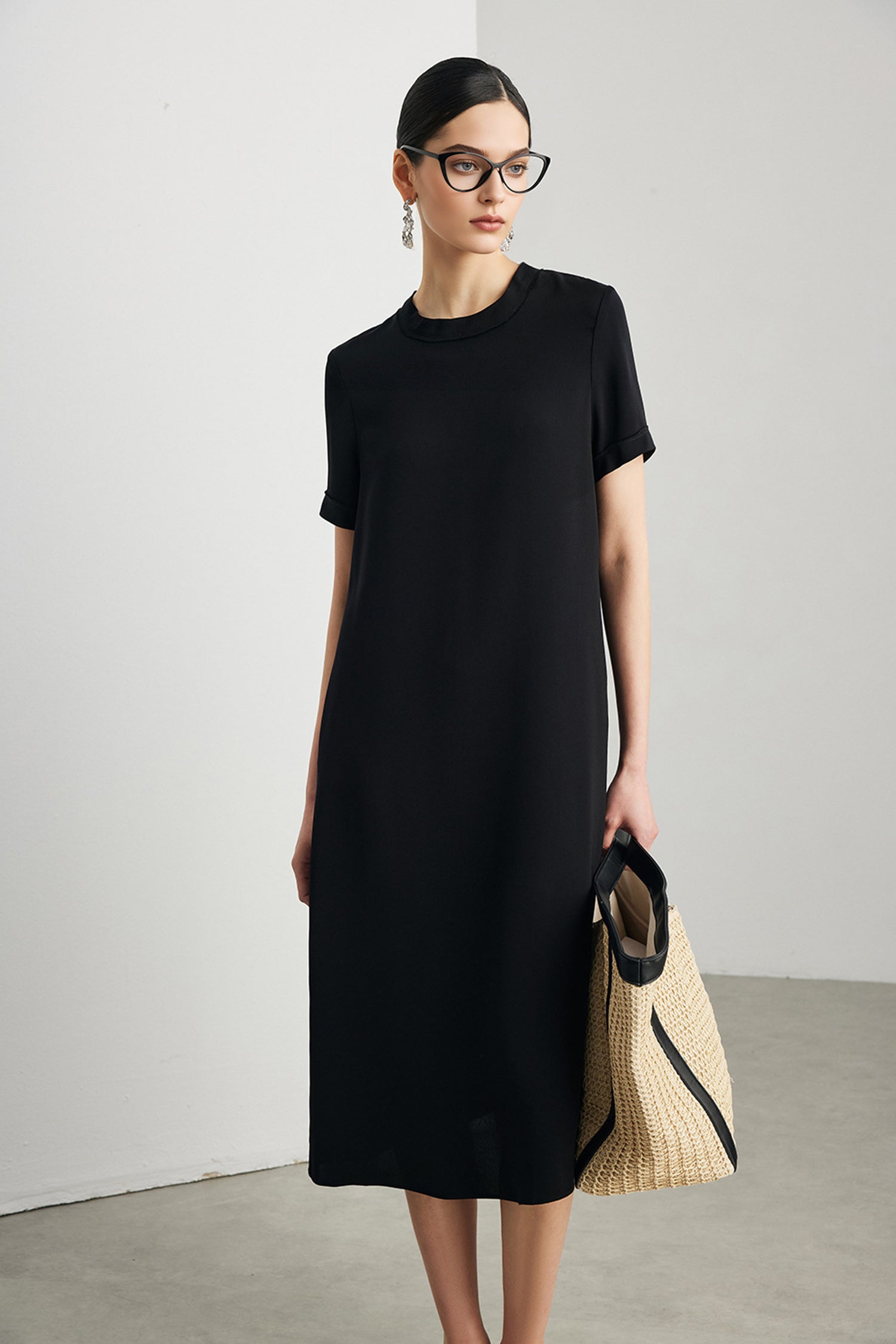 30 Momme Silk Crepe Short Sleeve Midi Dress