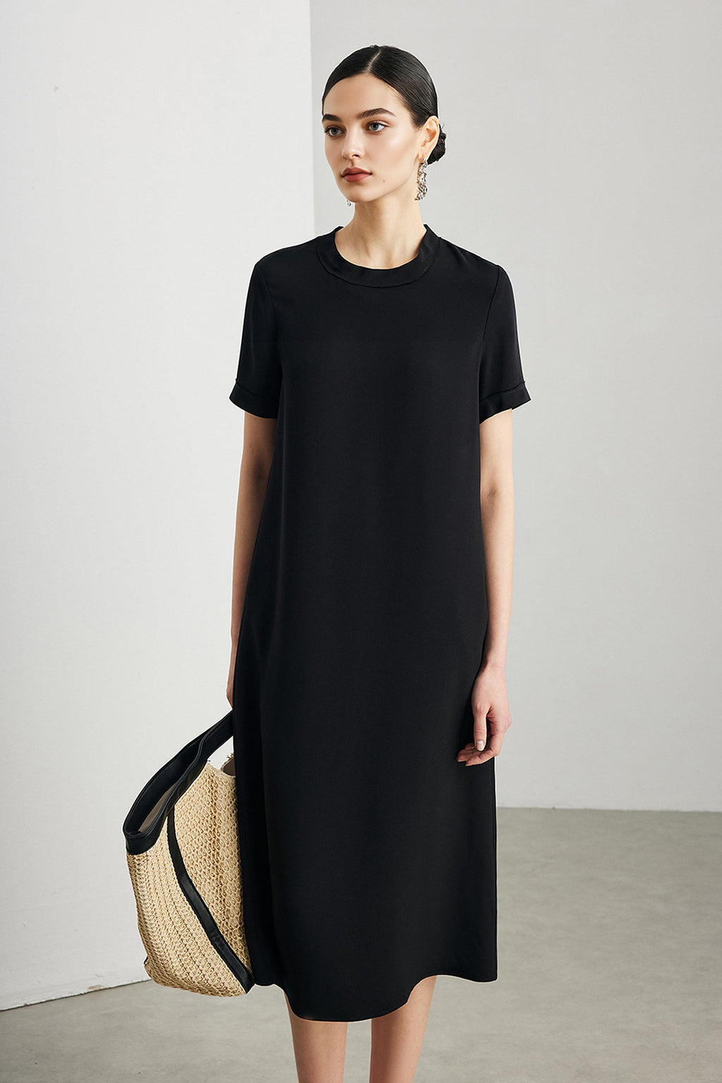 30 Momme Silk Crepe Short Sleeve Midi Dress