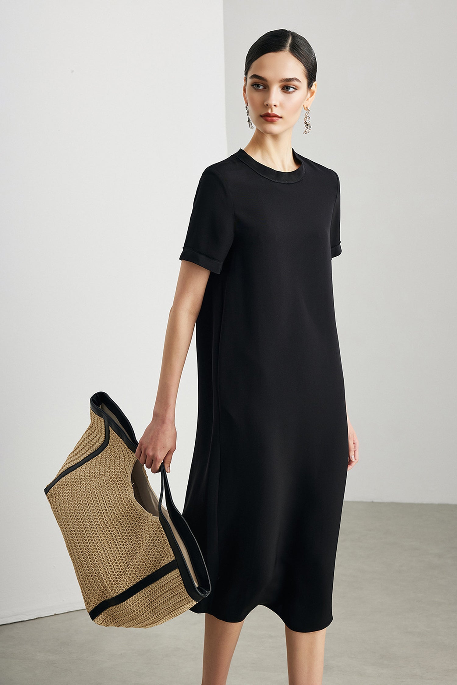 30 Momme Silk Crepe Short Sleeve Midi Dress