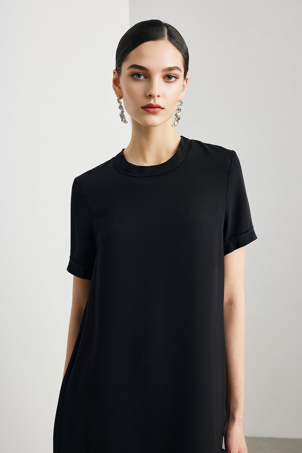 30 Momme Silk Crepe Short Sleeve Midi Dress