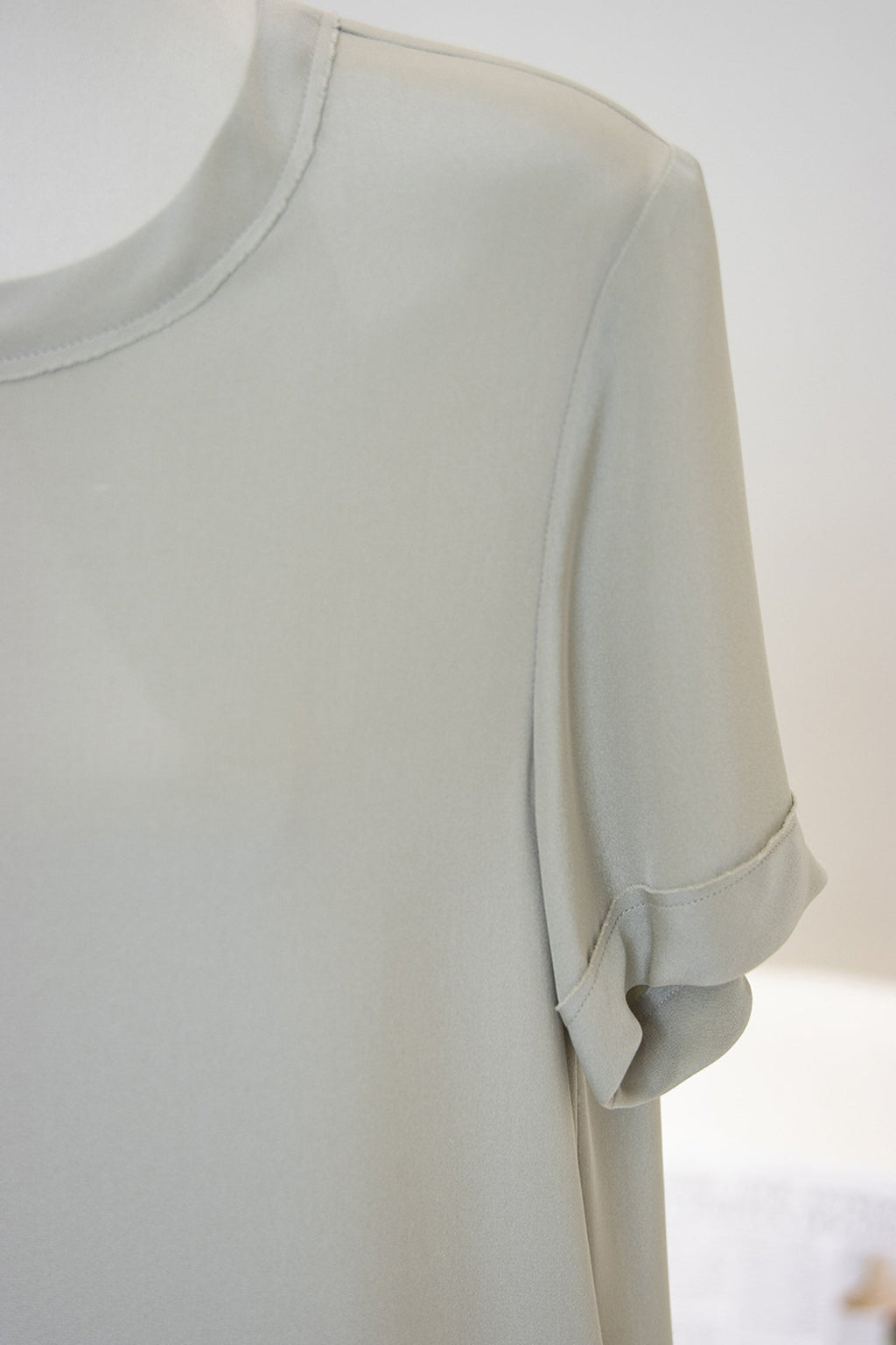 30 Momme Silk Crepe Short Sleeve Midi Dress
