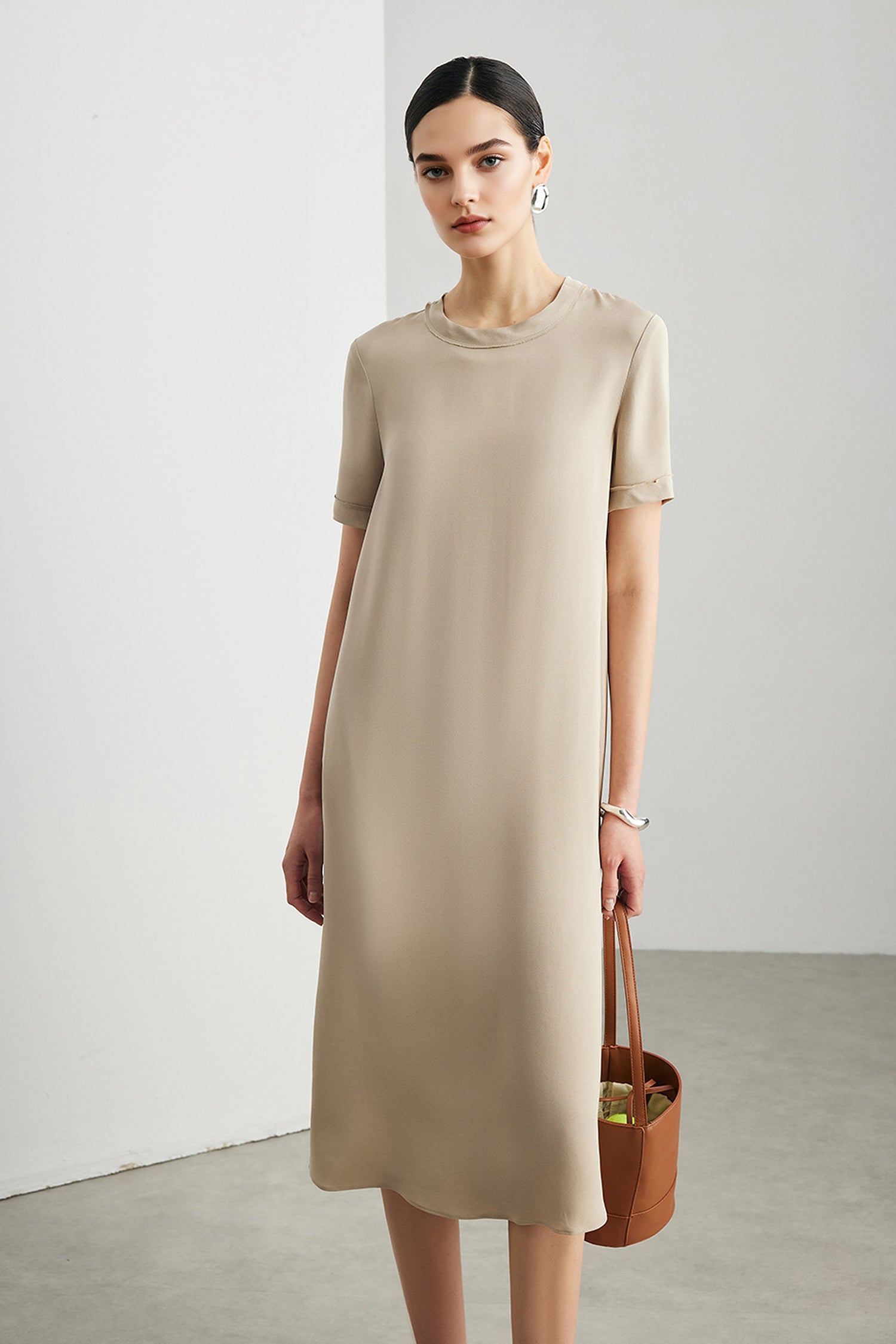 30 Momme Silk Crepe Short Sleeve Midi Dress