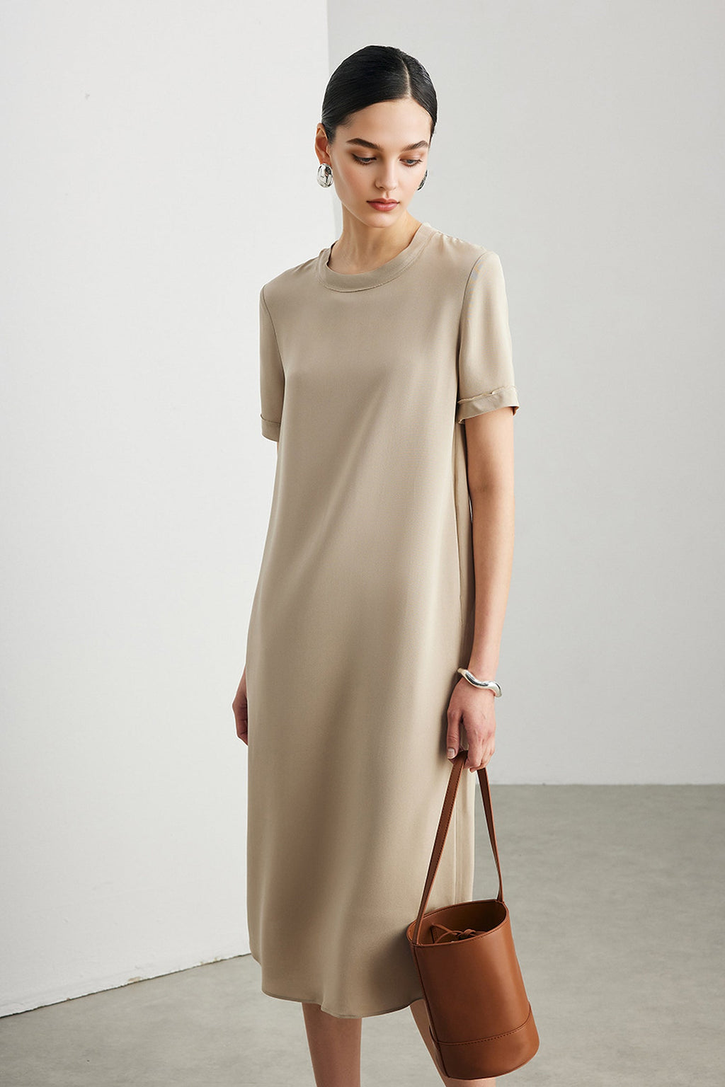 30 Momme Silk Crepe Short Sleeve Midi Dress