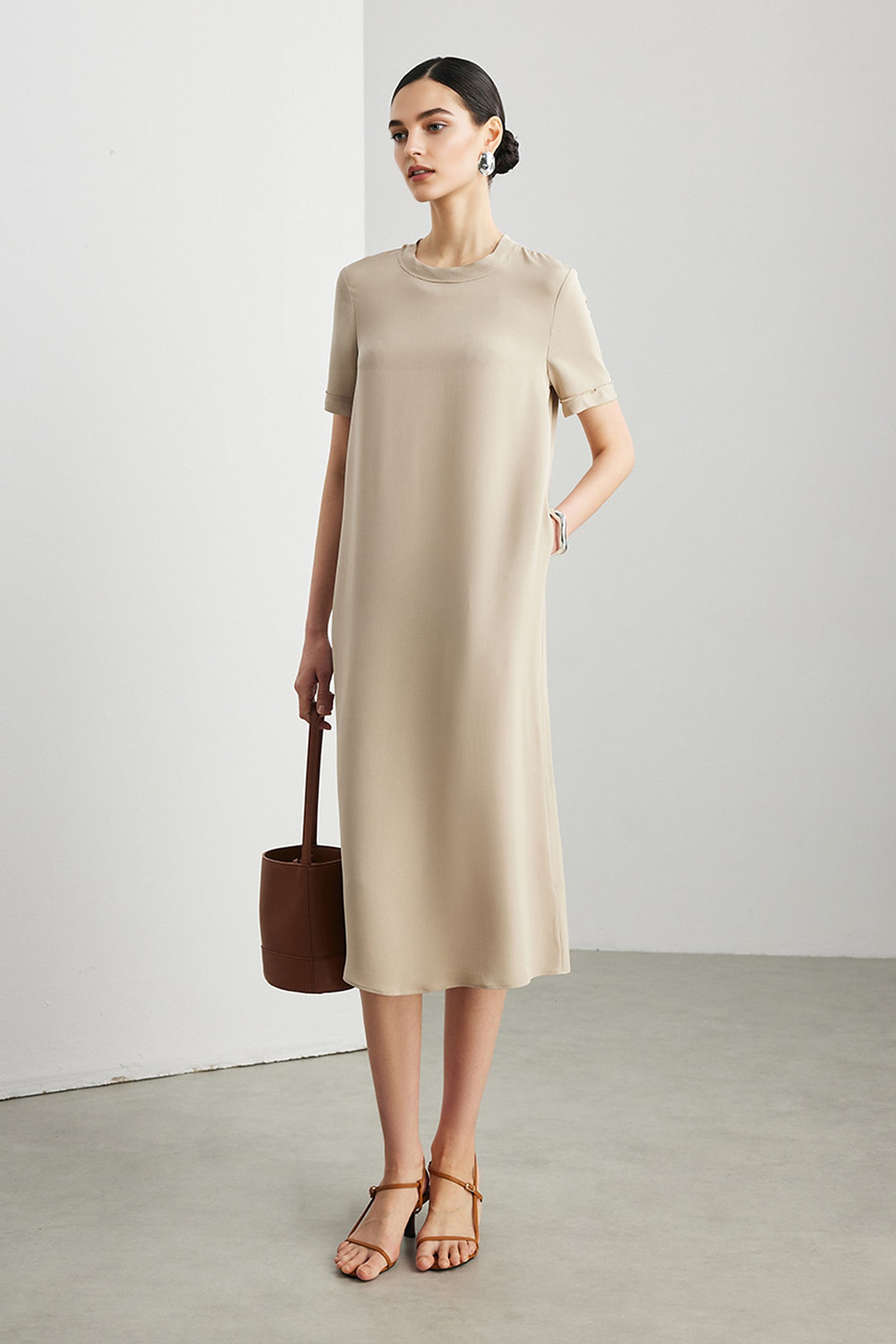 30 Momme Silk Crepe Short Sleeve Midi Dress