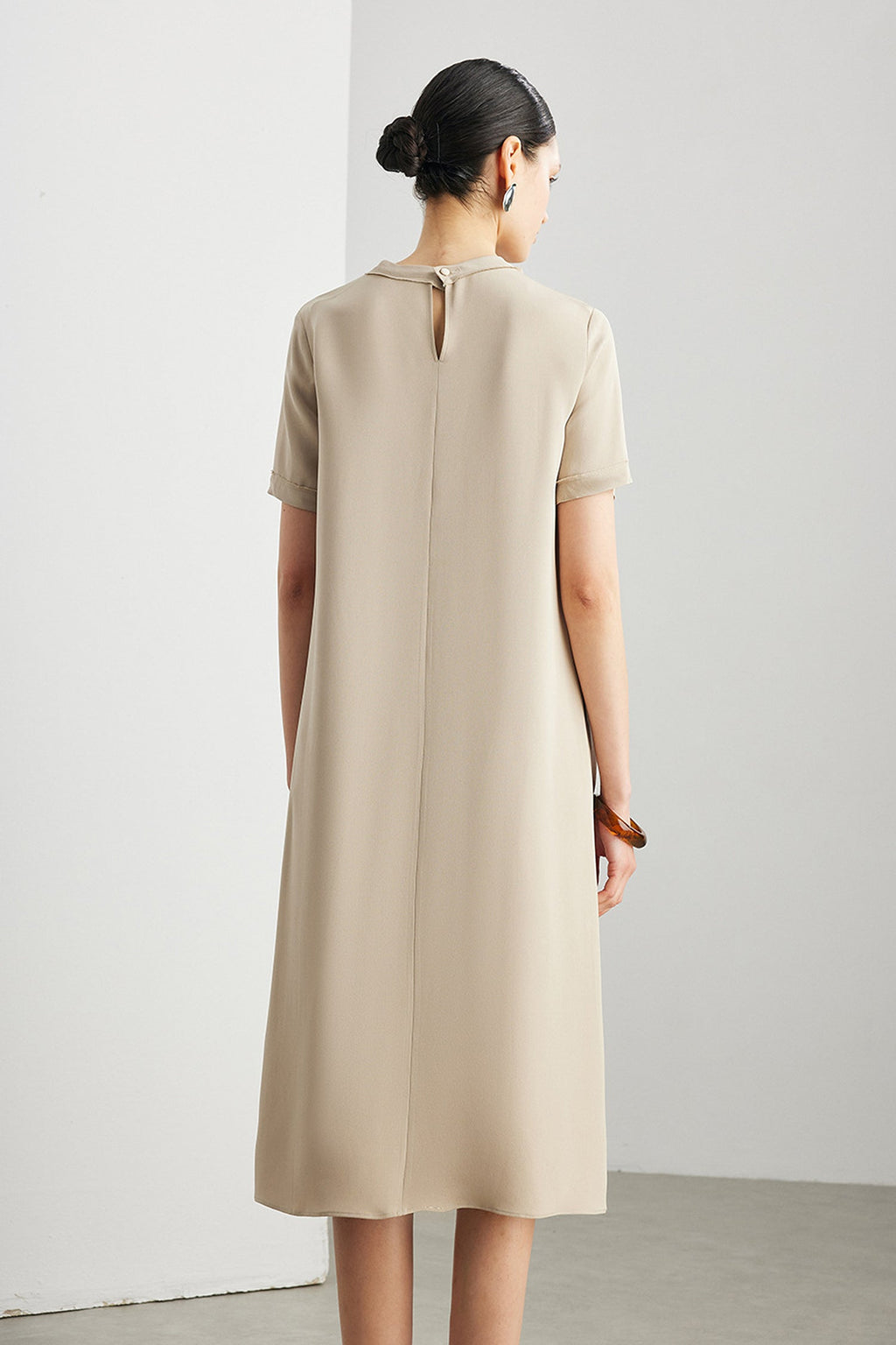 30 Momme Silk Crepe Short Sleeve Midi Dress