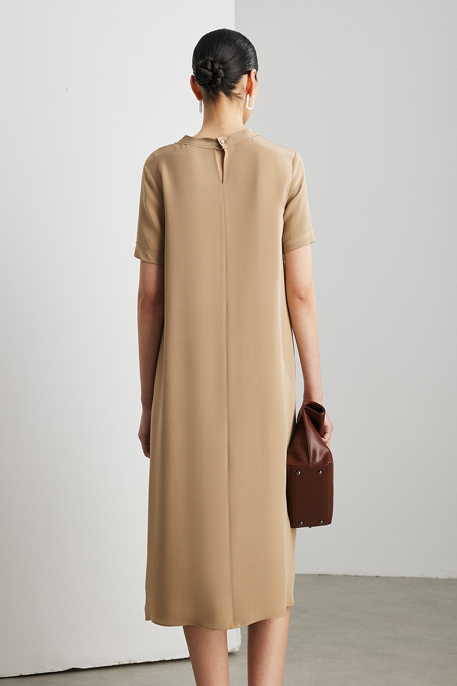 30 Momme Silk Crepe Short Sleeve Midi Dress