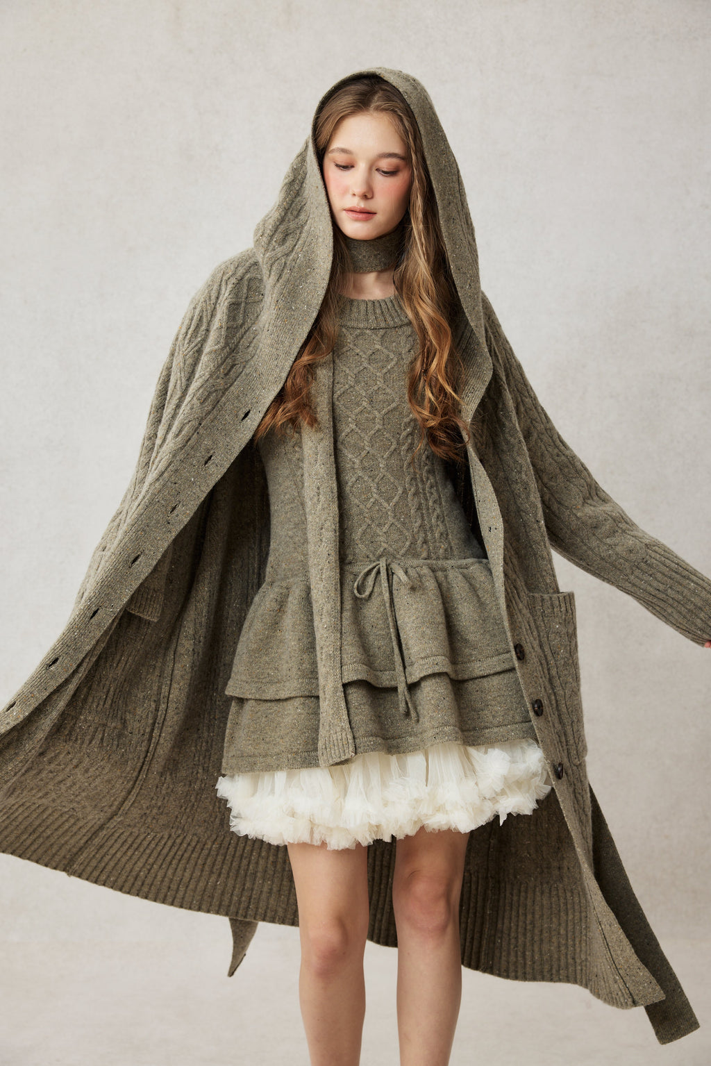 Hudson 15 | 100% wool hooded cardigan coat