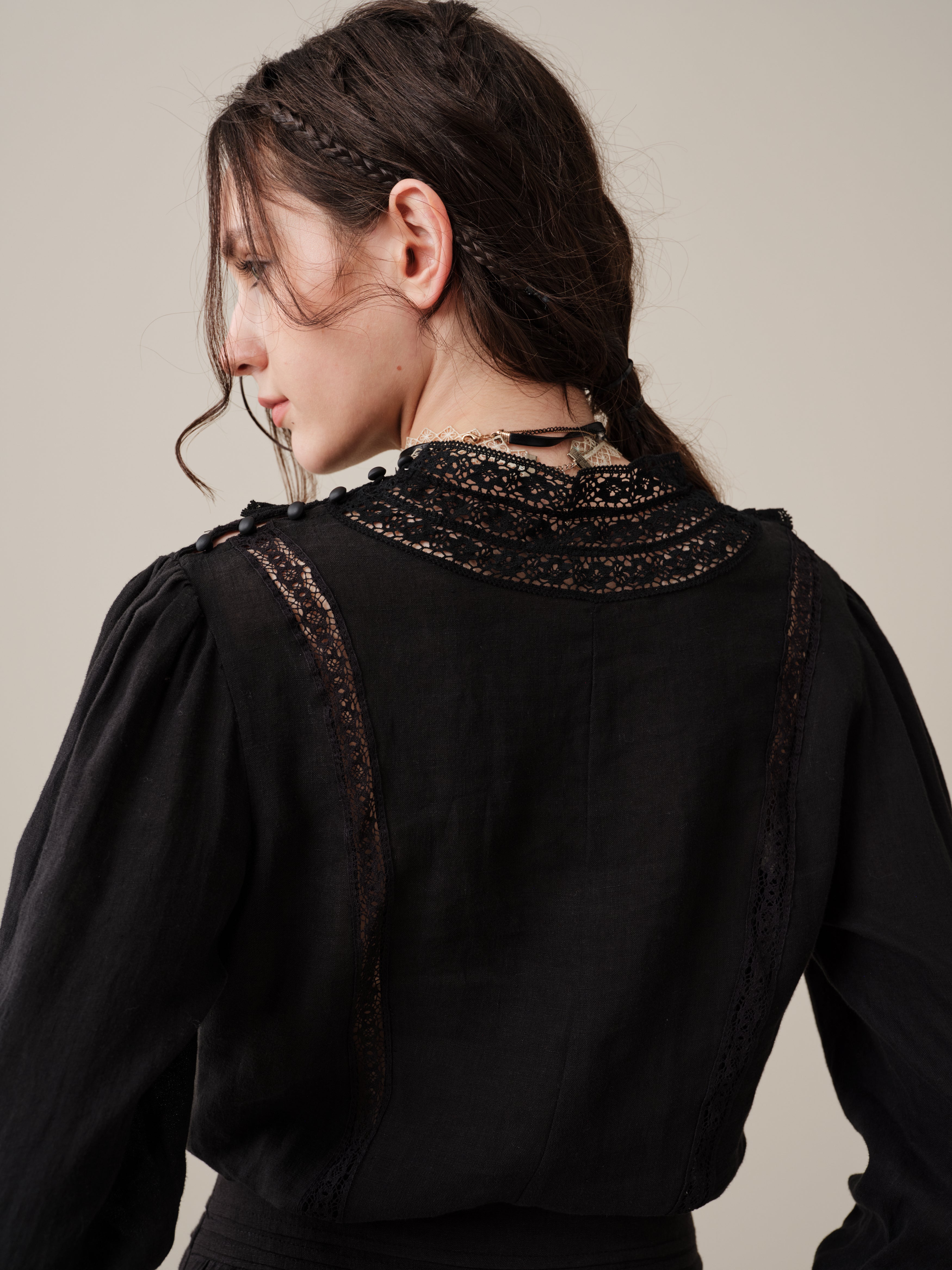 Stella 06 | Ruffled High-Neck Linen Blouse