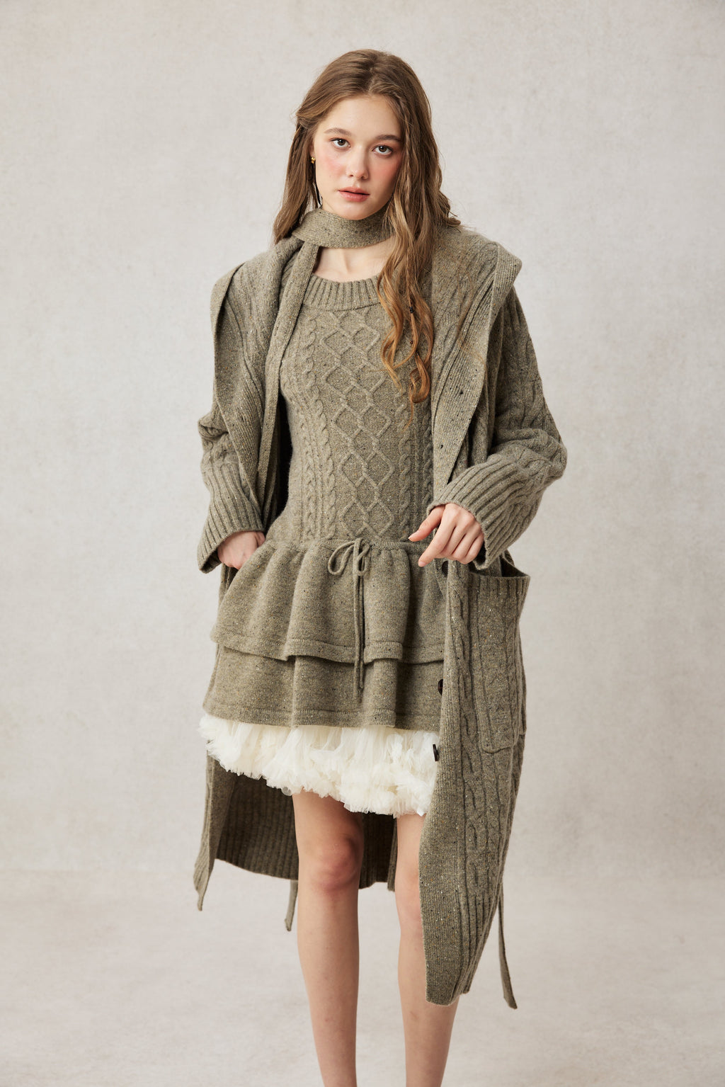 Hudson 15 | 100% wool hooded cardigan coat